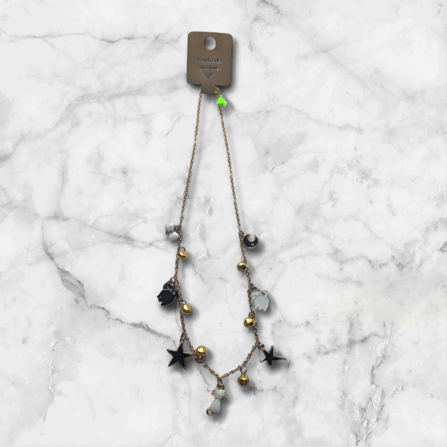 Collier à breloques
