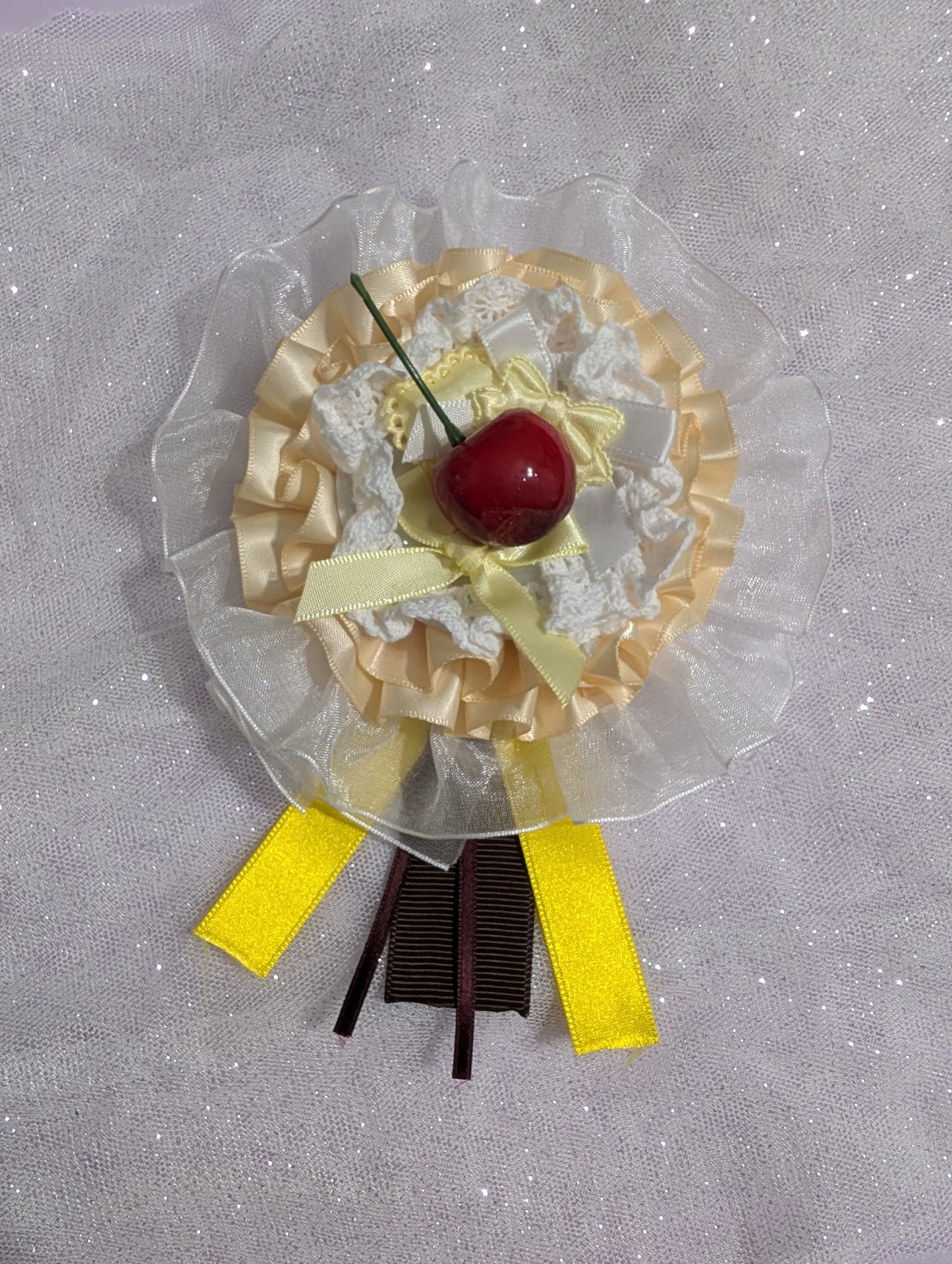 Broche Morning Tea time